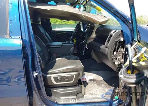 2019 Ram 1500 Laramie 4X4 6'4 Box из США, поврежденный, VIN 1C6SRFDT5KN638425